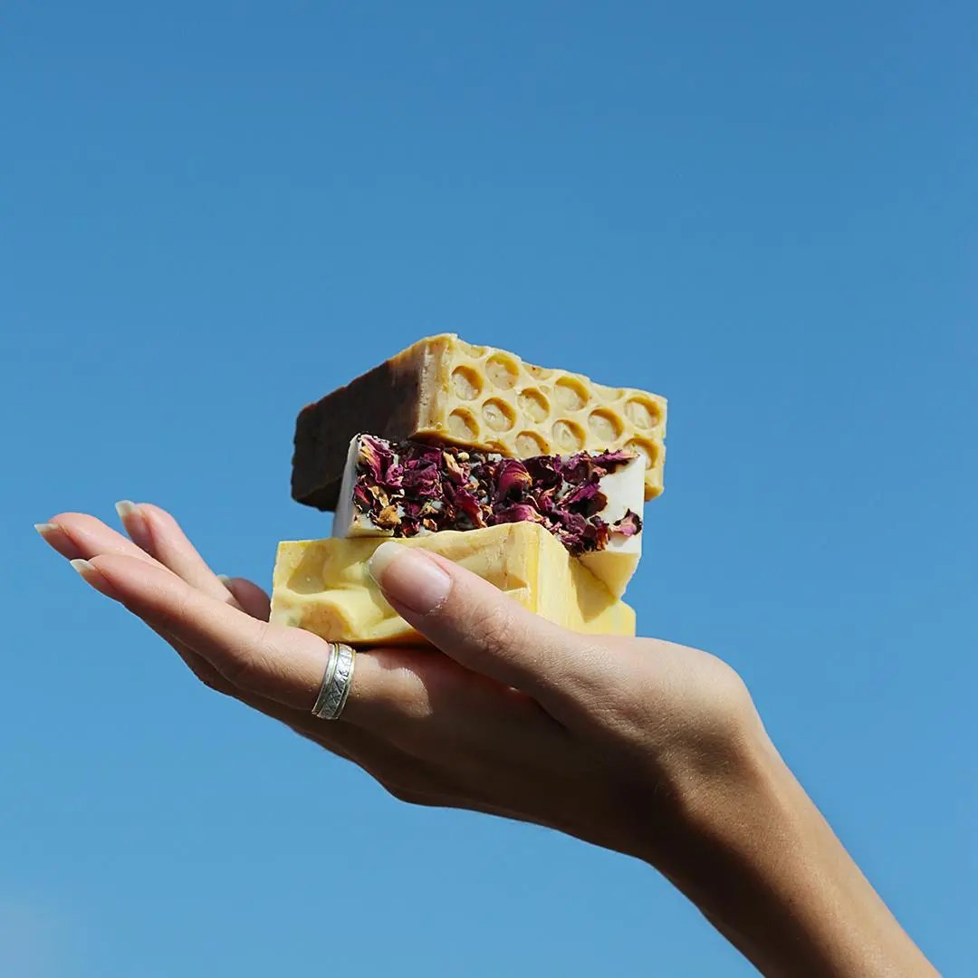 Artisan Handmade Scented Honey Pollen Soap Natural Moisturizing Skin Care - Love Salve